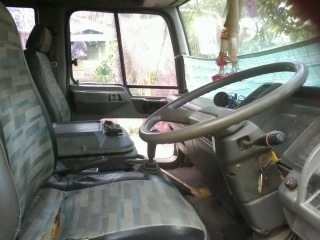 HINO FM 3H 195 HP HO7D ปี 37 สิบล้อดั๊มพ์ 2 เพลา กระบะดั๊มพ์คอกไม้ 12 ตันพร้อมบาร์อ้อยสภาพสวย เครื่องแน่นแรงดี หัวเก๋งสีบางเดิมภายในเก๋งคอนโซลสวยครบ แอร์เย็น พวงมาลัยเพาเวอร์ เบรคทริ๊ปฟี้ครบครัน ช่วงล่างคัชซีสวยยางสภาพดี 70\% พร้อมบรรทุกพร้อมใช้งาน เอกสารท HINO FM 3H 195 HP HO7D ปี 37 สิบล้อดั๊มพ์ 2 เพลา กระบะดั๊มพ์คอกไม้ 12 ตันพร้อมบาร์อ้อยสภาพสวย เครื่องแน่นแรงดี หัวเก๋งสีบางเดิมภายในเก๋งคอนโซลสวยครบ แอร์เย็น พวงมาลัยเพาเวอร์ เบรคทริ๊ปฟี้ครบครัน ช่วงล่างคัชซีสวยยางสภาพดี 70\% พร้อมบรรทุกพร้อมใช้งาน เอกสารท