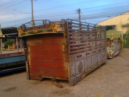 กะบะไม้มะค่าต่ออู่เรืองชัย