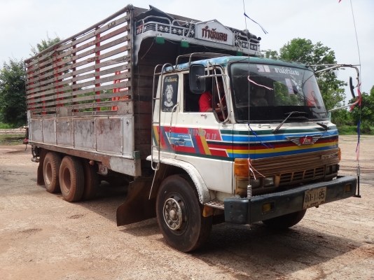 ขายด่วน  รถสิบล้อเพลาเดียว  HINO  FL 18  กระบะไม้  พร้อมใช้งาน