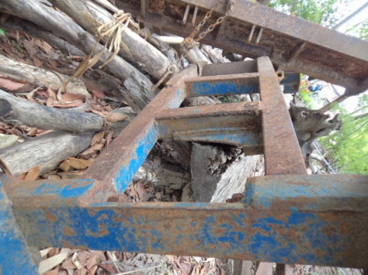 ขายผานดันหน้าของรถไถฟอร์ด อุปกรครบพร้อมติดตั้งได้เลยคับ