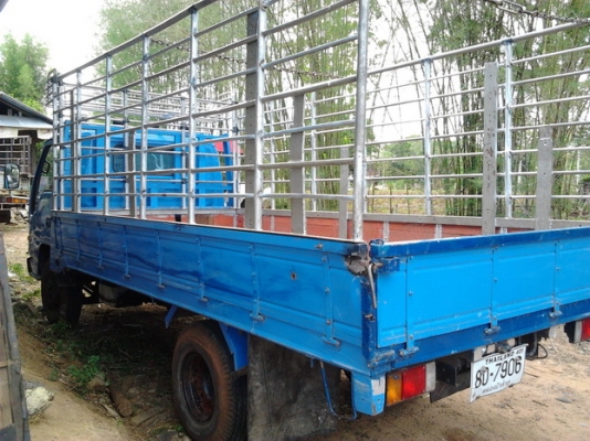 ***ขายแล้วครับขอบคุณ Truck2hand ขาย 6ล้อ ISUZU 120 NPR66L ประกอบ สภาพสวยๆเดิม เครื่องเดิม4HF1 120HP แห้งดี ไม่เยิ้ม ช่วงล่างเดิมๆแน่น คัสซีสวยมาก สวยทั้งเส้น ไม่มีบวมไม่มีผุ สีเดิมโรงงาน ยาง7.50 สวย6เส้น กระบะพื้นไม้คอกเหล็ก 4.30ม.สภาพดี ไม่ผุ หัวบาง ภายใ