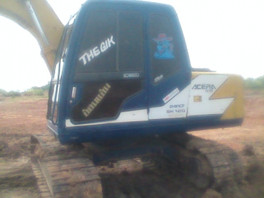 ขาย KOBELCO 100-3 สภาพดี เอวแน่น โซ่หนา แอร์เย็น ไฟฟ้าเต็ม