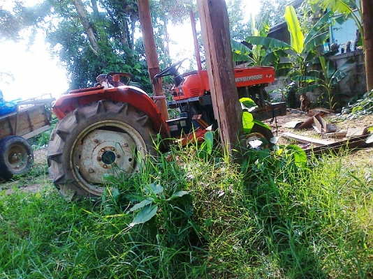 ขายด่วน..รถไถ KUBOTA ZB1600 ขับเคลื่อน 4 ล้อ แถมฟรีอุปกรณ์ตัดหญ้า รถสวย พร้อมใช้งาน.