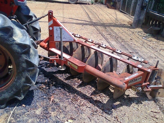 ขายด่วน..รถไถ KUBOTA L3408 เลขไมล์ 1,6xx ชั่วโมง รถสวยมี ใบดันหน้า ผาน 6 และจอบหมุน ตราช้าง รถมีทะเบียนครบ.