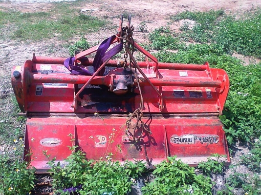 ขายด่วน..รถไถ KUBOTA L3408 เลขไมล์ 1,6xx ชั่วโมง รถสวยมี ใบดันหน้า ผาน 6 และจอบหมุน ตราช้าง รถมีทะเบียนครบ.