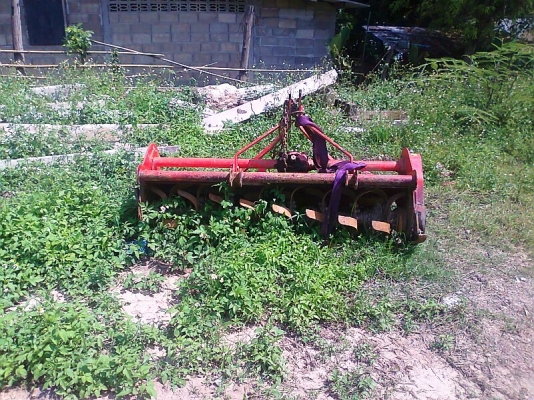 ขายด่วน..รถไถ KUBOTA L3408 เลขไมล์ 1,6xx ชั่วโมง รถสวยมี ใบดันหน้า ผาน 6 และจอบหมุน ตราช้าง รถมีทะเบียนครบ.