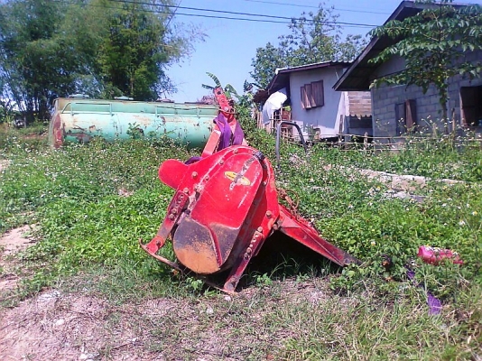 ขายด่วน..รถไถ KUBOTA L3408 เลขไมล์ 1,6xx ชั่วโมง รถสวยมี ใบดันหน้า ผาน 6 และจอบหมุน ตราช้าง รถมีทะเบียนครบ.