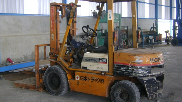 ต้องการขายรถฟอร์คลิฟต์ ต้องการขายรถฟอร์คลิฟต์