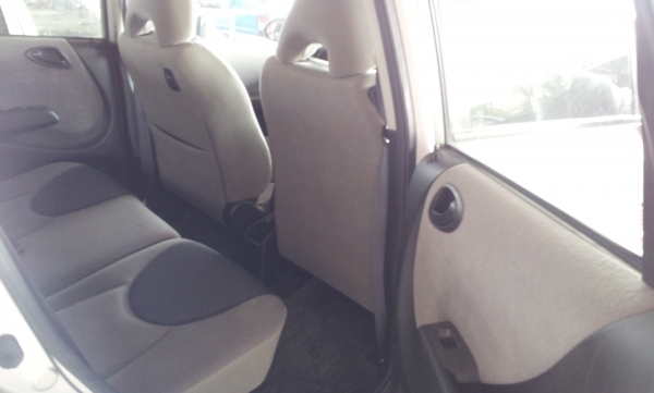 ขาย ฮอนด้า แจ๊ส แอร์แบ็คคู่ ถูกๆ ครับ ขาย ฮอนด้า แจ๊ส แอร์แบ็คคู่ ถูกๆ ครับ