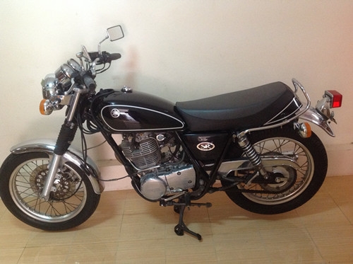 ***ขาย sr400 ปี 2003 กุญแจชิป เดิมๆ ประกอปใหม่ 73000 บาท ohm คอนหวัน*** กุญแจชิป 2 ดอก แดง ดำ ครบครับ ถังสวยไม่มีบุบครับ เครื่องดีมากครับ ระบบไฟใช้ได้ปรกติทุกอย่างครับ เอกสารอินวอยออกชื่อครับ   เฟรม เครื่อง ครบครับ สนใจ 0858730704 ohm คอนหวัน
