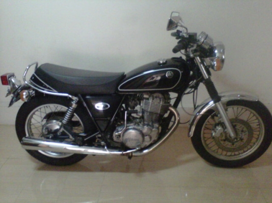 ***ขาย sr400 ปี 2003 กุญแจชิป เดิมๆ ประกอปใหม่ 73000 บาท ohm คอนหวัน*** กุญแจชิป 2 ดอก แดง ดำ ครบครับ ถังสวยไม่มีบุบครับ เครื่องดีมากครับ ระบบไฟใช้ได้ปรกติทุกอย่างครับ เอกสารอินวอยออกชื่อครับ   เฟรม เครื่อง ครบครับ สนใจ 0858730704 ohm คอนหวัน