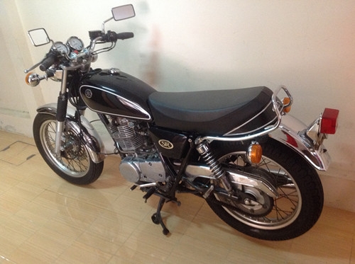 ***ขาย sr400 ปี 2003 กุญแจชิป เดิมๆ ประกอปใหม่ 73000 บาท ohm คอนหวัน*** กุญแจชิป 2 ดอก แดง ดำ ครบครับ ถังสวยไม่มีบุบครับ เครื่องดีมากครับ ระบบไฟใช้ได้ปรกติทุกอย่างครับ เอกสารอินวอยออกชื่อครับ   เฟรม เครื่อง ครบครับ สนใจ 0858730704 ohm คอนหวัน