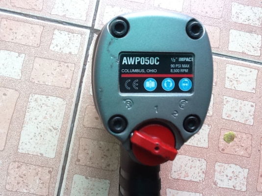 บล๊อกลม 4 หุน KS Tools Columbus, OHIO รุ่น AWP050C 1/2" Impact 90 psi max 8,500 RPM.