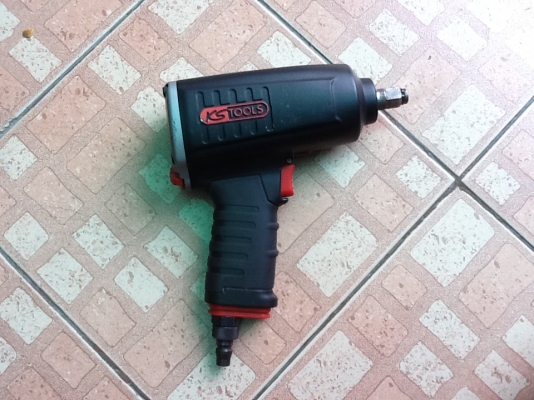 บล๊อกลม 4 หุน KS Tools Columbus, OHIO รุ่น AWP050C 1/2" Impact 90 psi max 8,500 RPM.