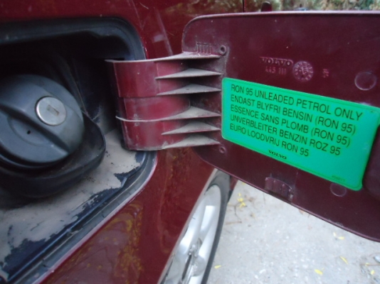 ขาย VOLVO 460 GLT ปี 37 เกียร์ธรรมดา มีระบบเซ็นทรัลล็อค เบรค ABS กระจกไฟฟ้า ขาย VOLVO 460 GLT ปี 37 เกียร์ธรรมดา มีระบบเซ็นทรัลล็อค เบรค ABS กระจกไฟฟ้า