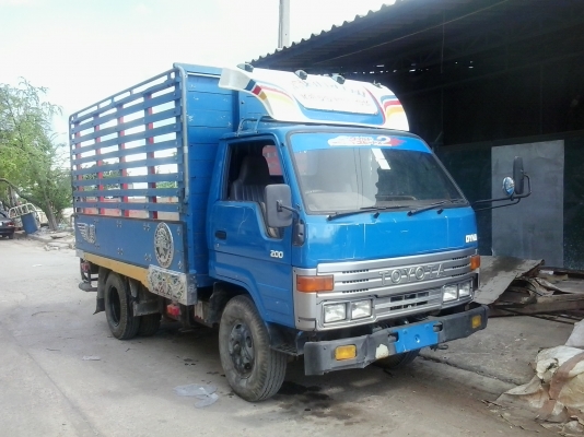 ขาย TOYOTA DYNA 100