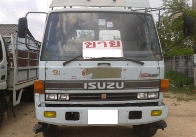 ขายหกล้อ Isuzu FTR 195 แรง ยาว 7.2 m หัวคัซซี พร้อมใช้ โทร 088-4501277 ตลอด 24 ชม.