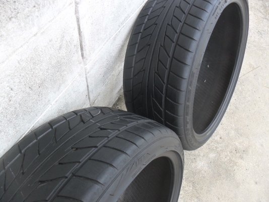 ยาง NITTO 235/35ZR19 ปี10 สวยๆ 1 คู่ ยาง NITTO 235/35ZR19 ปี10 สวยๆ 1 คู่