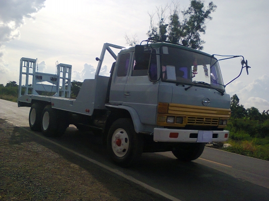 ขาย10ล้อ2ใหม่เทเลอร์หางพับไฮโดรลิก สนใจติดต่อ0876694752