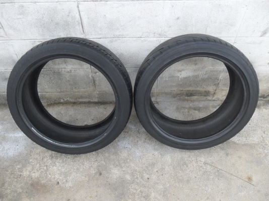 ยาง 225/40ZR18 ปี10 สวยๆ 1 คู่ ราคา 2200 บาท