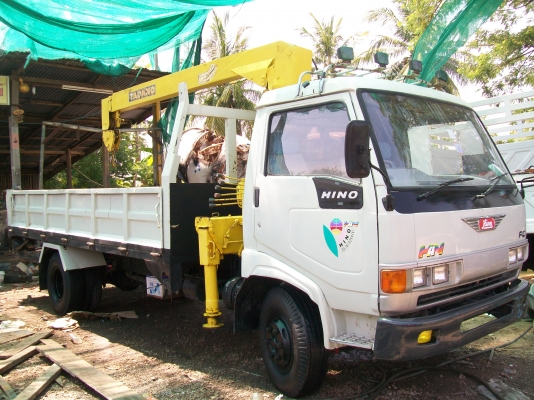 ขายถูกถูก 6 ล้อ ติดเครน HINO FC2W 120 แรงม้า รถห้างแท้ คันนี้สวยจัด  รถพร้อมใช้ เอกสารพร้อมโอน โทร 081-1841924