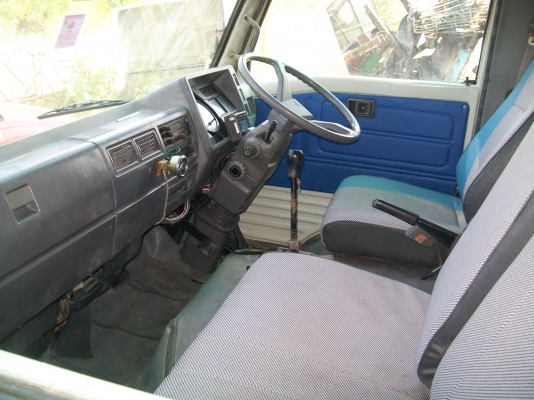 ขายถูกถูก 6 ล้อ ติดเครน HINO FC2W 120 แรงม้า รถห้างแท้ คันนี้สวยจัด  รถพร้อมใช้ เอกสารพร้อมโอน โทร 081-1841924