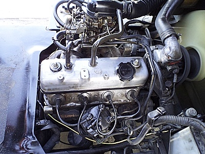 ขายรถยกโตโยต้า 1.5 ตัน   รุ่น5 เครื่องเบนซิน  เสาสูง 3 เมตร  ยางตันใหม่ 4 ล้อ  สีเดิมจากนอก  พวงมาลัยเพาเว่อร์ นำเข้าจากญี่ปุ่น ใช้งานได้ทันที