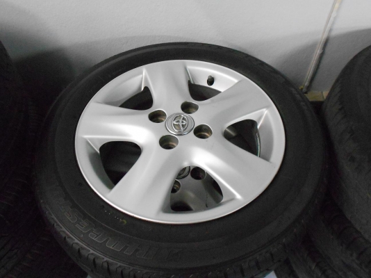 ขายล้อแม็ก toyota vios 5 ก้าน ขอบ 15 พร้อมยางบริดสโตน/เทิร์นได้-ใส่ฟรีค่ะ