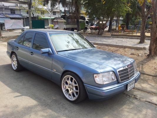 ขายเบาะรถตู้  VIP ***  1300 บาท