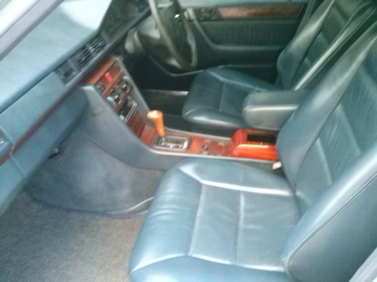 ขายเบาะรถตู้  VIP ***  1300 บาท