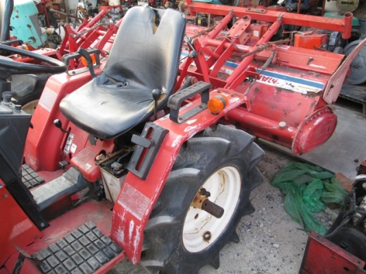 รถไถนา 2เพลา4WD 13แรง นำเข้าจากญี่ปุ่น WWW.NIHONMONO.COM