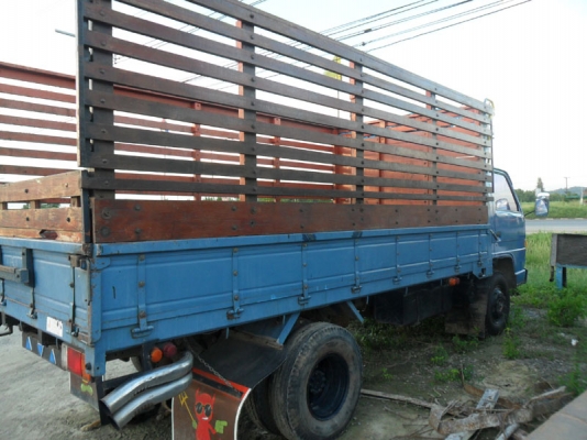 Isuzu NPR 115 Fหน้า Fหลัง คอกไม้สวย ยางปานกลางขึ้น ทะเบียนพร้อม ราคาต่อรองได้ Isuzu NPR 115 Fหน้า Fหลัง คอกไม้สวย ยางปานกลางขึ้น ทะเบียนพร้อม ราคาต่อรองได้