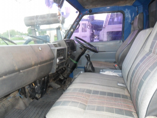 Isuzu NPR 115 Fหน้า Fหลัง คอกไม้สวย ยางปานกลางขึ้น ทะเบียนพร้อม ราคาต่อรองได้ Isuzu NPR 115 Fหน้า Fหลัง คอกไม้สวย ยางปานกลางขึ้น ทะเบียนพร้อม ราคาต่อรองได้