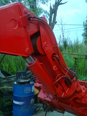 ขายเครน UNIC 360  3.6 ตัน 6 เหลี่ยม 5 ปอก 4 ชัก <ขาเหลี่ยม>