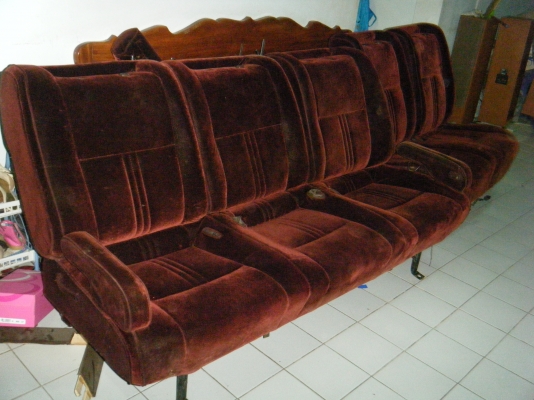 ขายเบาะคัสต้อมหุ่นยนต์ 4 แถว