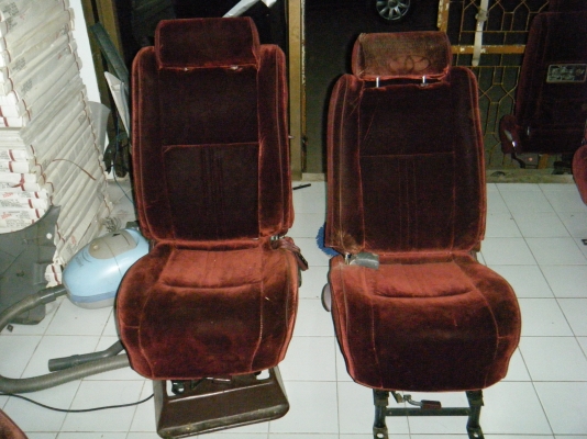 ขายเบาะคัสต้อมหุ่นยนต์ 4 แถว