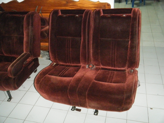 ขายเบาะคัสต้อมหุ่นยนต์ 4 แถว