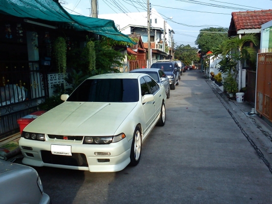 ขาดด่วน Nissan Cefiro A31 ขาวไข่มุก  2j2b 2500cc.