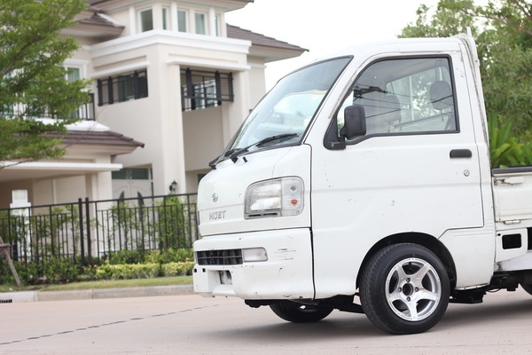 กระป้อญี่ปุ่น s200p หัวฉีด สวยๆ ประหยัดน้ำ คล่องตัว หาที่จอดง่าย