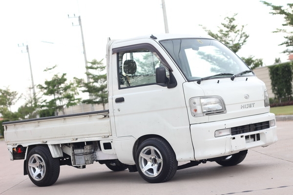 กระป้อญี่ปุ่น s200p หัวฉีด สวยๆ ประหยัดน้ำ คล่องตัว หาที่จอดง่าย