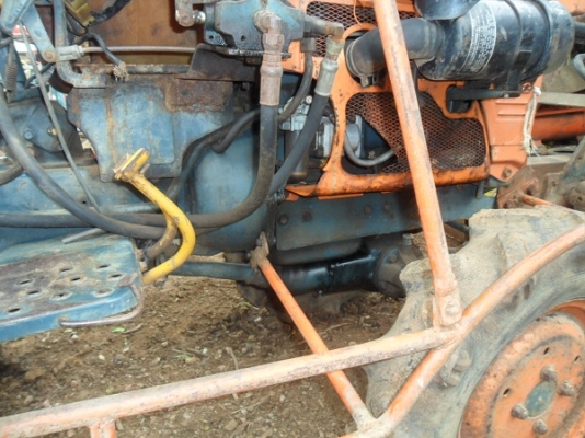 ขายแล้ว รถไถเล็ก รุ่น B7001E ของKUBOTA  คุณชาตรี  ดอนเจย์ดี รับไปตัดหญ้าในสวนครับ