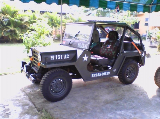 ขายรถจี๊บ M151A1 สร้างจากมาสด้า1000 ทั้งคัน