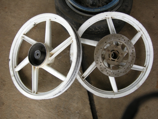 ล้อแม๊กเวฟ1คู้ YOKO พร้อมจานดิส17" 1500 ล้อแม๊กเวฟ1คู้ YOKO พร้อมจานดิส17" 1500