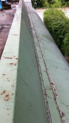 รถบรรทุก 10 ล้อบรรทุกน้ำ ยี่ห้อ ISUZU 195 แรงม้า