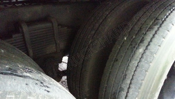 รถบรรทุก 10 ล้อบรรทุกน้ำ ยี่ห้อ ISUZU 195 แรงม้า