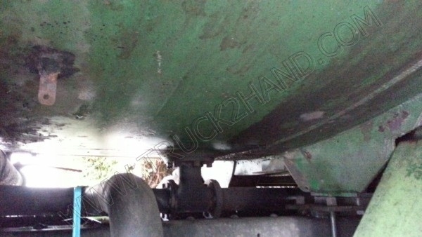 รถบรรทุก 10 ล้อบรรทุกน้ำ ยี่ห้อ ISUZU 195 แรงม้า