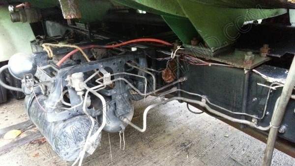 รถบรรทุก 10 ล้อบรรทุกน้ำ ยี่ห้อ ISUZU 195 แรงม้า