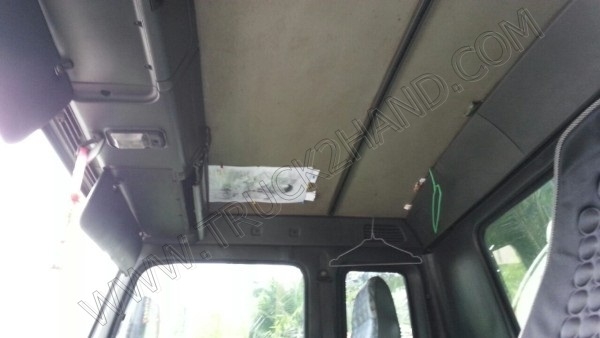 รถบรรทุก 10 ล้อบรรทุกน้ำ ยี่ห้อ ISUZU 195 แรงม้า