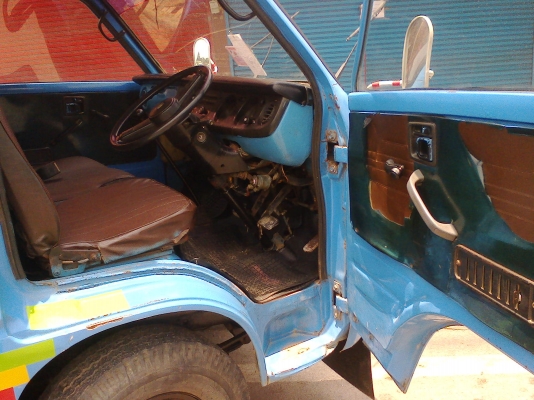 ขาย6ล้อดั้ม ISUZU มัดจำกลางอากาศ10000บาท จากเฮีย นิธิสรรค์