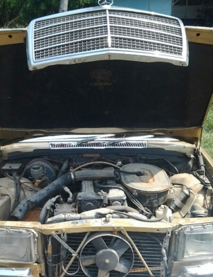 ขายBenze 280seขายตามสภาพครับ49000สนใจ0853647170